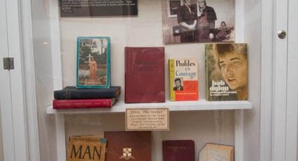books elvis read