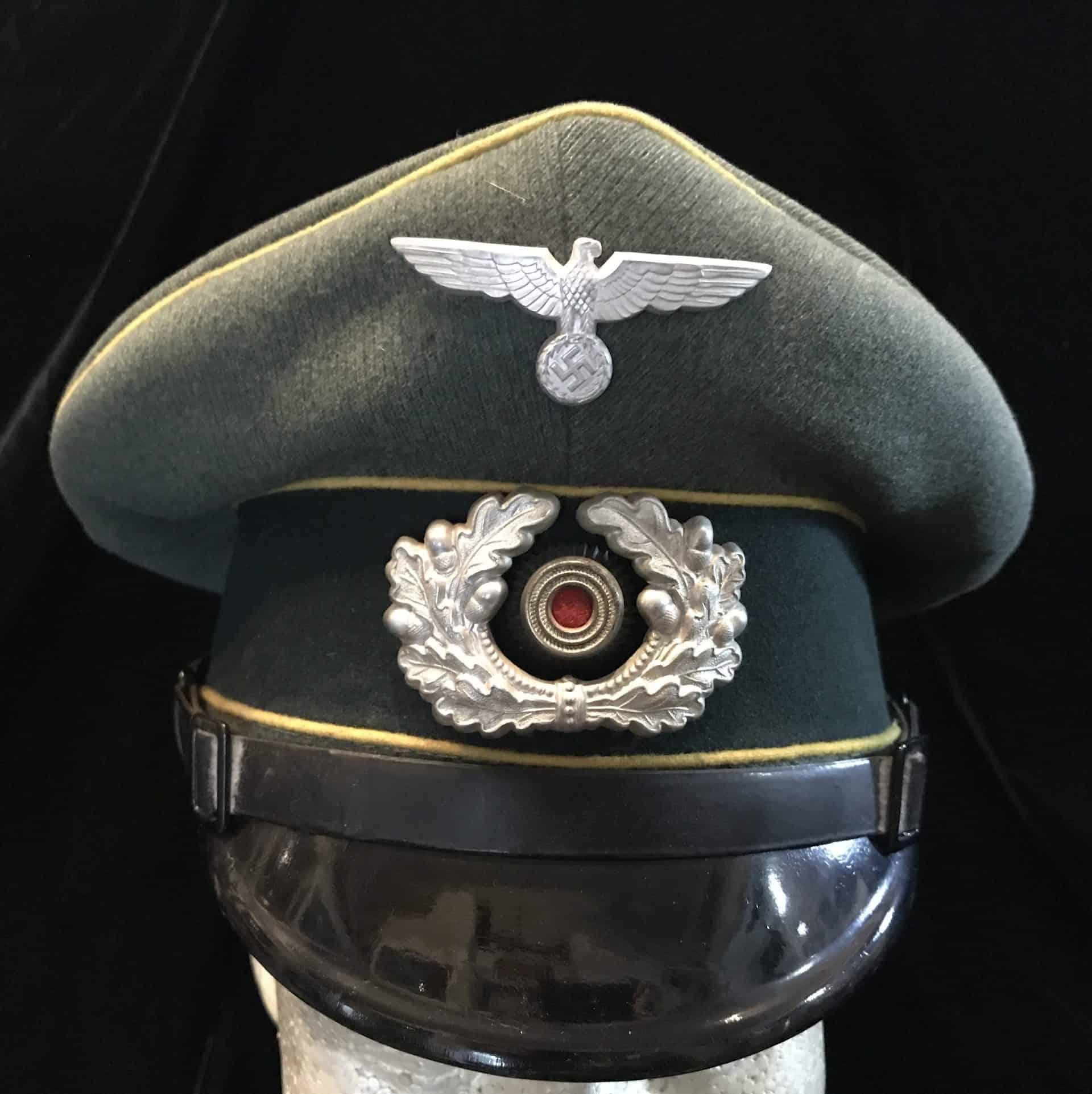 Original WWII German Army (Heer) Cavalry EM/NCO’S VISOR CAP