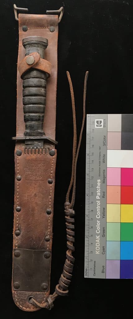 WWII US paratrooper knife – US M3 Imperial 1943 knife with original scabbard