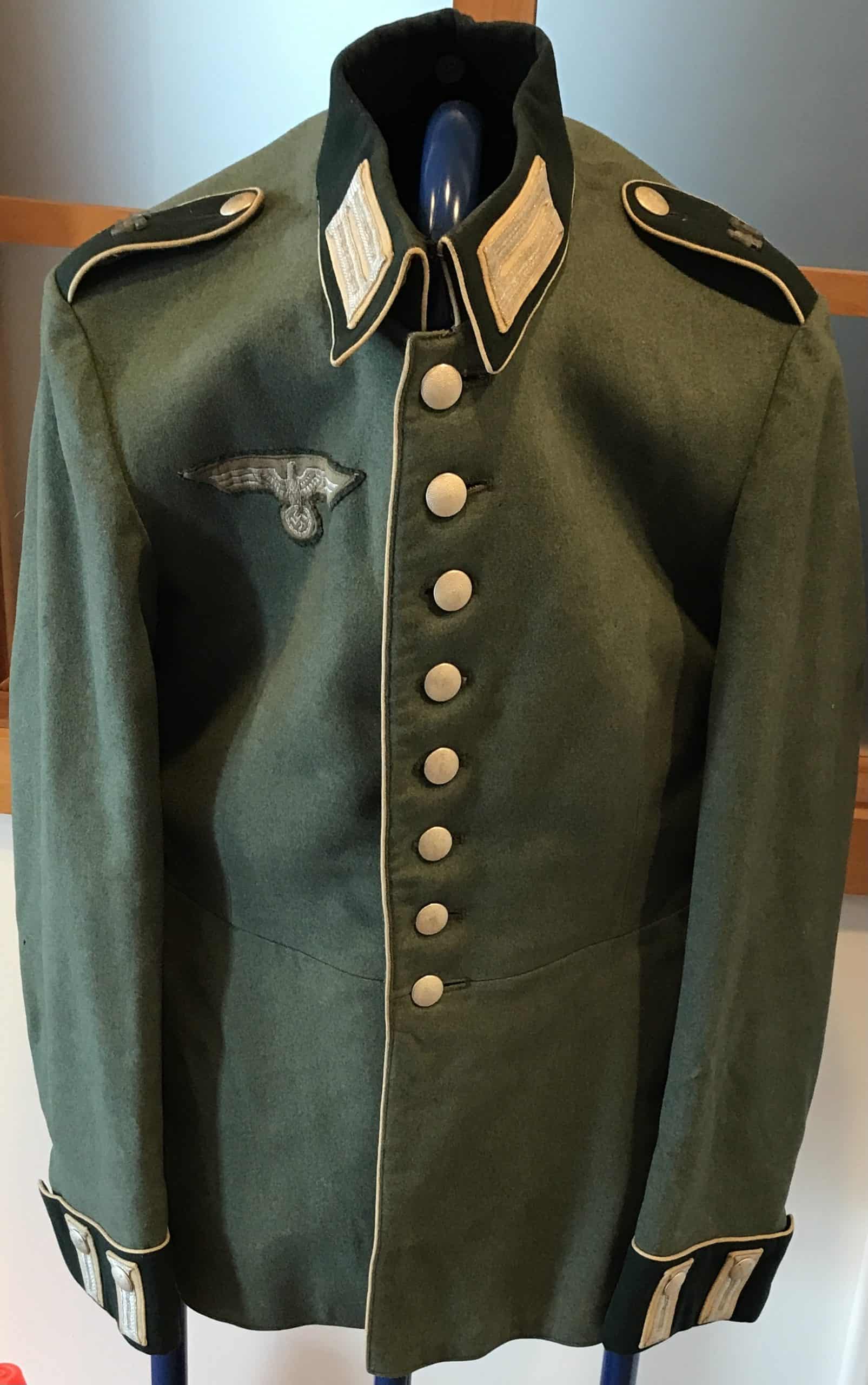 ドイツ軍　tunic Explore WWII German M35 Dress Tunic at Gettysburg Museum