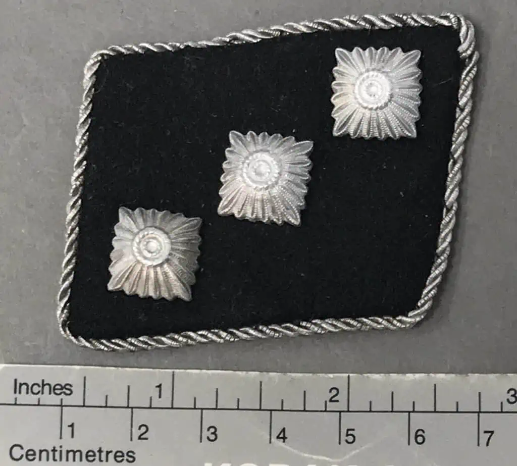 Original WWII Waffen-SS Officer's SS-Untersturmführer rank collar tab