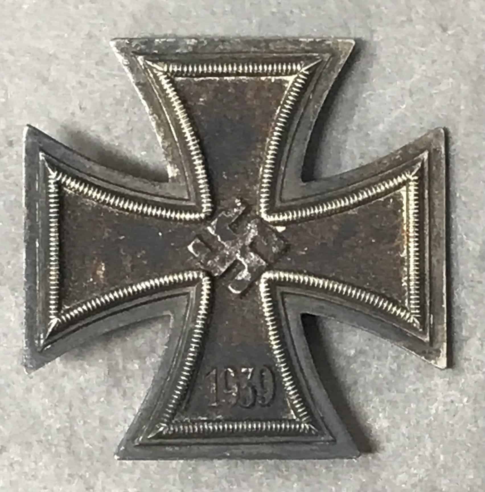 Explore WWII German 1939 Iron Cross 1st Class Relic!