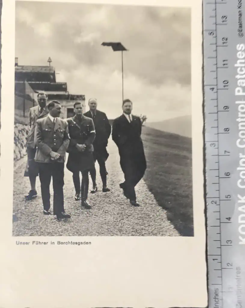 Adolf Hitler walking to Haus Hitler Berchtesgaden – rare photo of Hitler’s tea house location