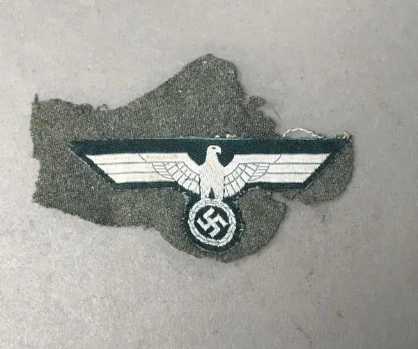 57BF90E5-42FA-48D0-90B1-703F5E721987