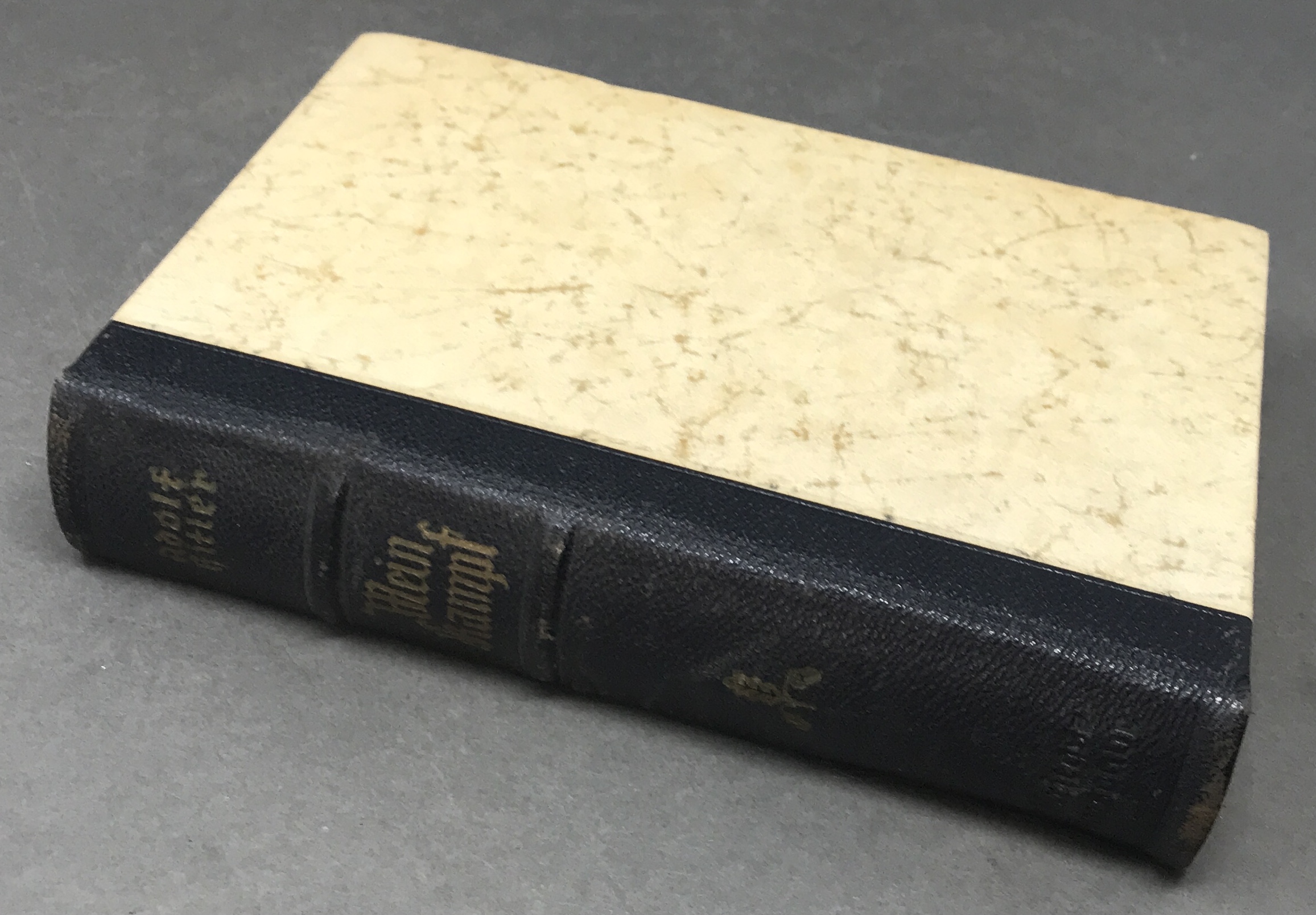 Mein Kampf 我が闘争1942年Wedding版ハードカバー Original 1940 Wedding Edition of Adolf Hitler's Mein Kampf