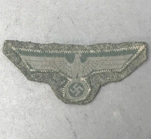 D2D9B8AF-1BCF-48DF-9964-52304CEDF0FC