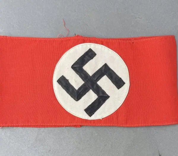 1D43E9B4-7537-4CD4-99A4-7497D6F5D96C