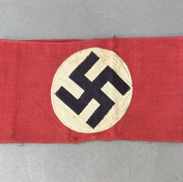 C26B0175-FA11-4F9B-B0F3-32844FD75F31