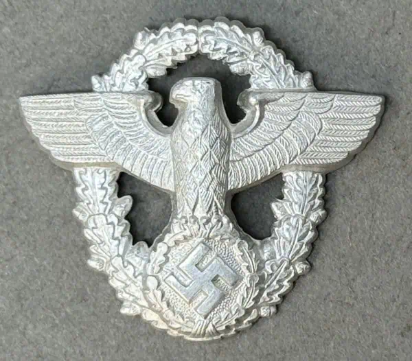 C8BFAD6B-B77E-49C5-97CF-BFC8D9072C21