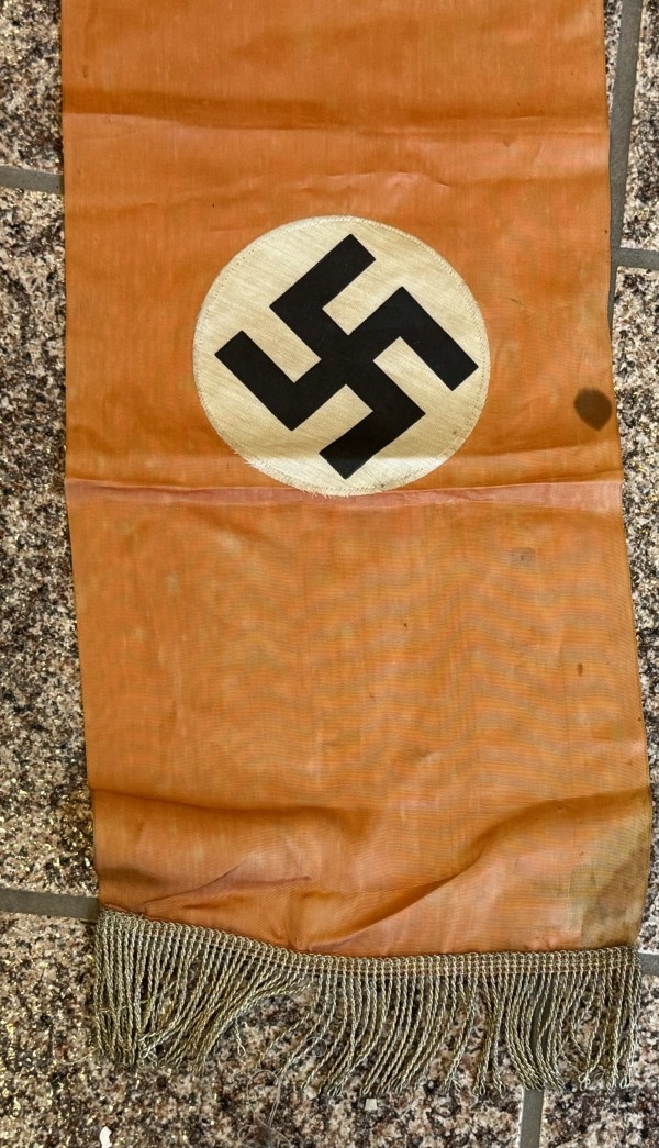 08AF24DA-09ED-4D1F-BFF5-C3FDE48BCDBB