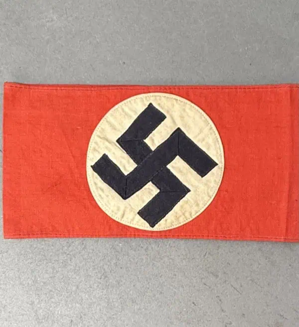 10C2B0F6-295C-4DE4-B5C1-7578E856C4DB