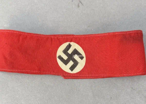 2C528A5D-5E75-4EB4-8CE6-B30C6C44481E