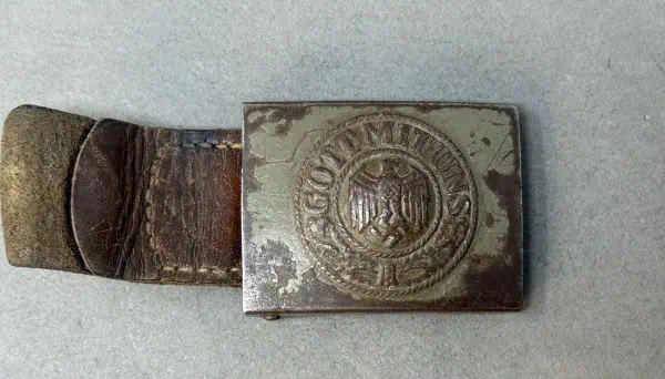 6C3C3952-9F27-437E-B3A2-C1C014A080DD