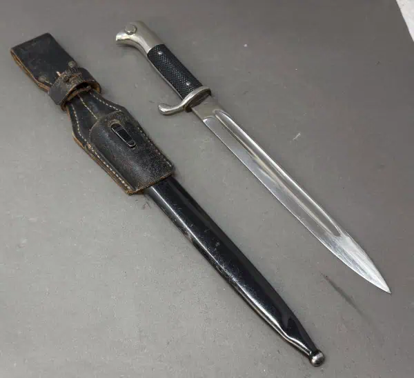 82B0C4FE-D3D1-43D3-92BC-E2E16AA0AC8C