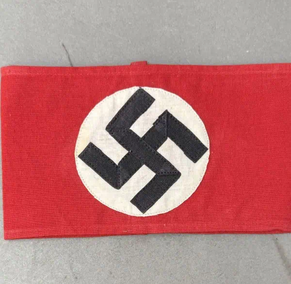 E8F5F9A3-453B-4982-959C-6939FD8C589E