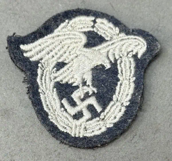 FFDDC598-D9F2-4C10-AB2C-5AFA68340C8B