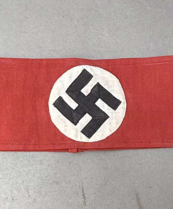 47CF7656-3E48-4DDD-A499-1503890164D1