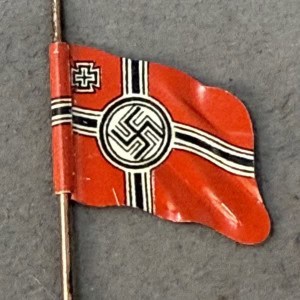 ORIGINAL WWII German NSDAP (NAZI) NATIONAL WAR FLAG. (Reichskriegsflagge) LINEOL Toy Soldier Kriegsmarine Painted Metal Flag Certified