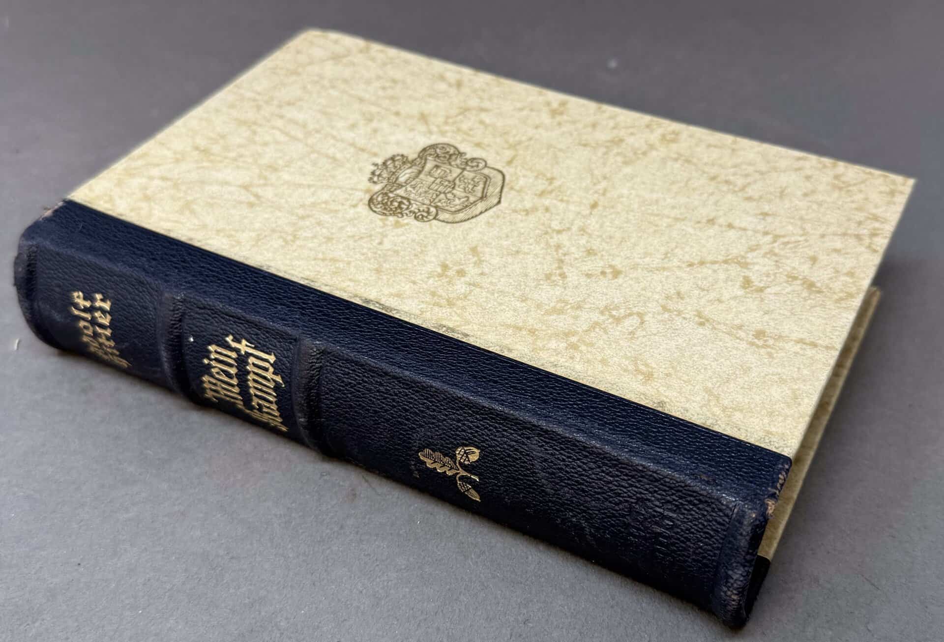 Mein Kampf 我が闘争1942年Wedding版ハードカバー WWII German Mein Kampf Book Wedding Inscription - Certified