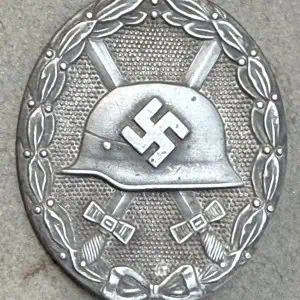 Original WWII German 1939 Silver Wound Badge Awarded For Wounds In Combat Maker Marked 65 Certified