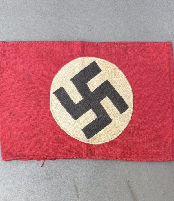 EF8A7C3E-92CE-4C74-9B73-3C9D995E697B