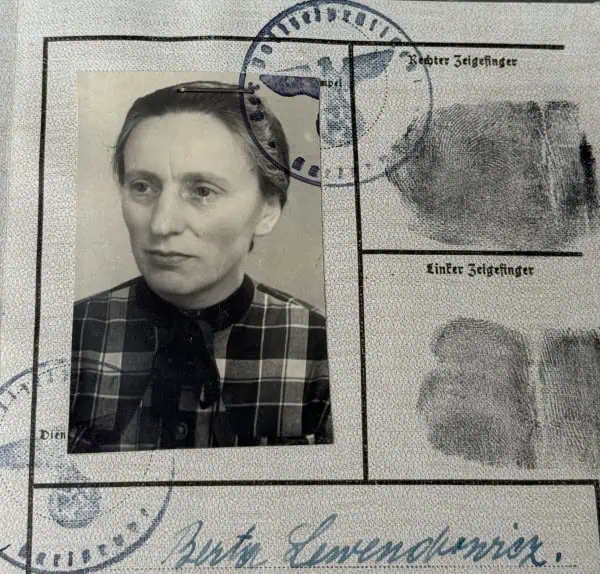 F77ED72C-A514-4A28-8D64-CC6D304B4490